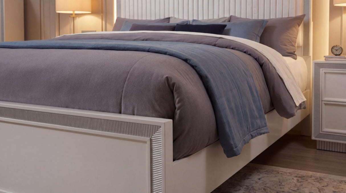 Lolo Nightstand | Silver