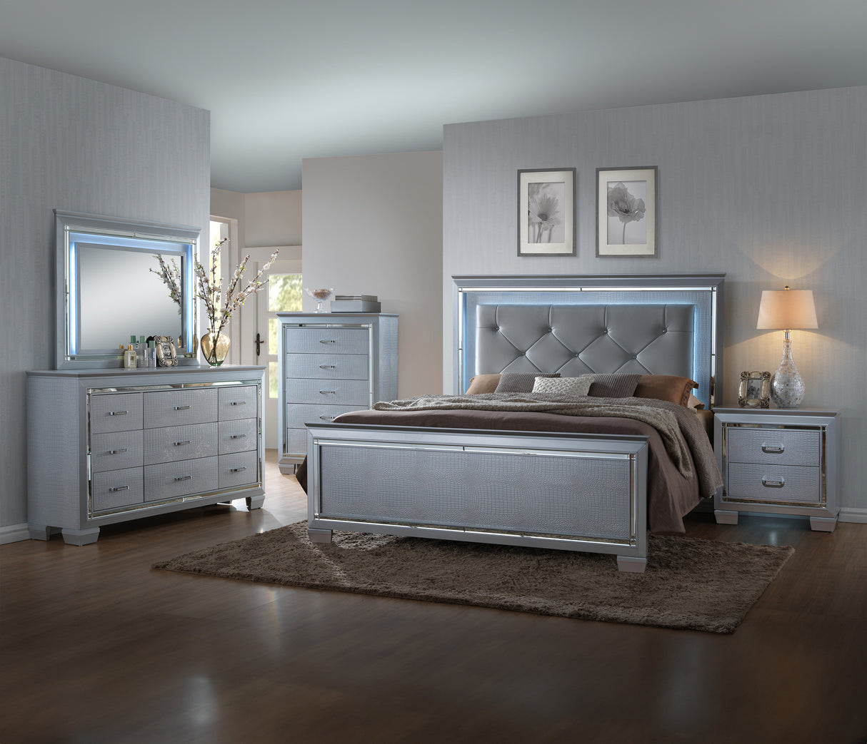 Lillian Queen Bed