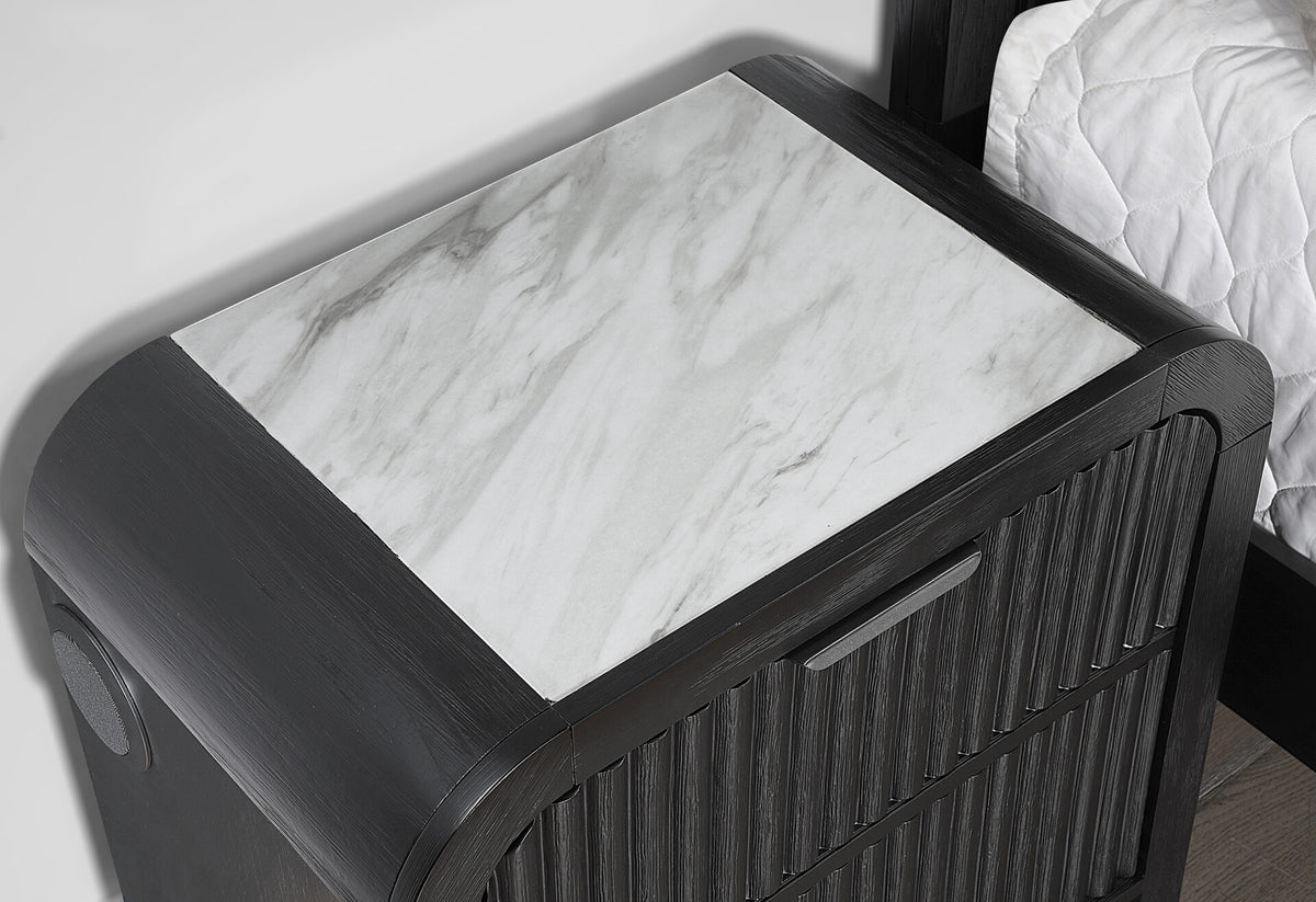 Beckett White/Black Queen Bed and Nightstand
