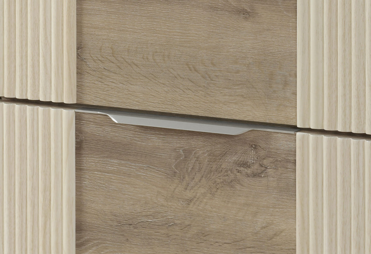 Gabriel Brown Queen Bed Group