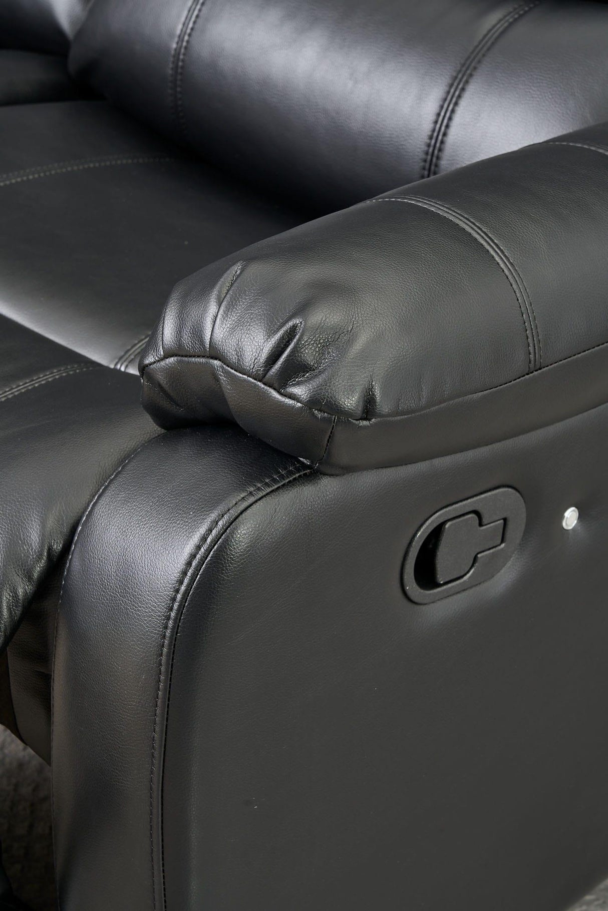 Sergio Black 3 PC Reclining Sectional w/ LED & Speakers