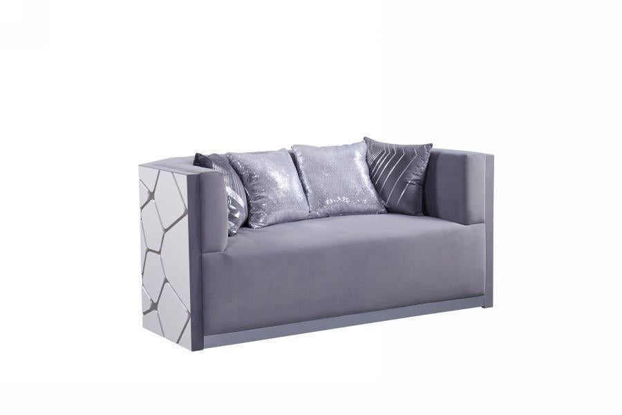 Noah Grey Loveseat