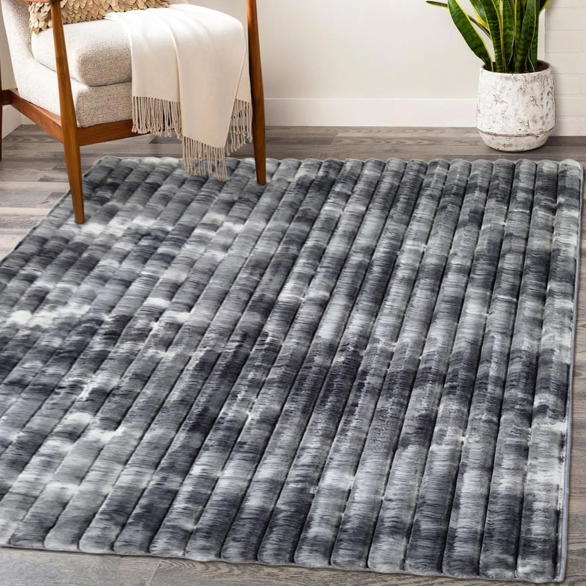 Sabastia Shaggy Rug
