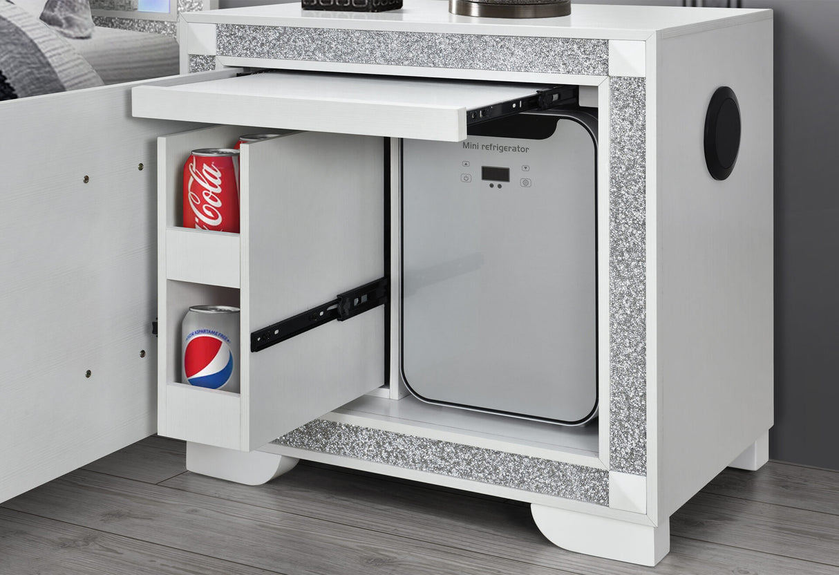 Soleil White King Bed Group with Cooler and Speaker