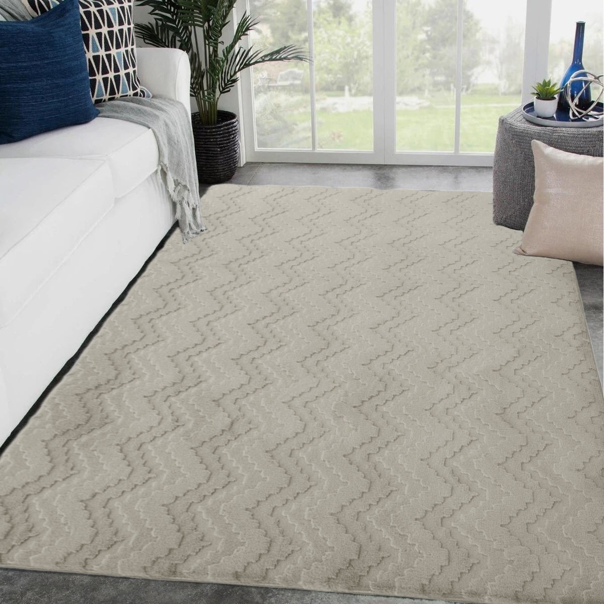 Tura Shaggy Rug Beige