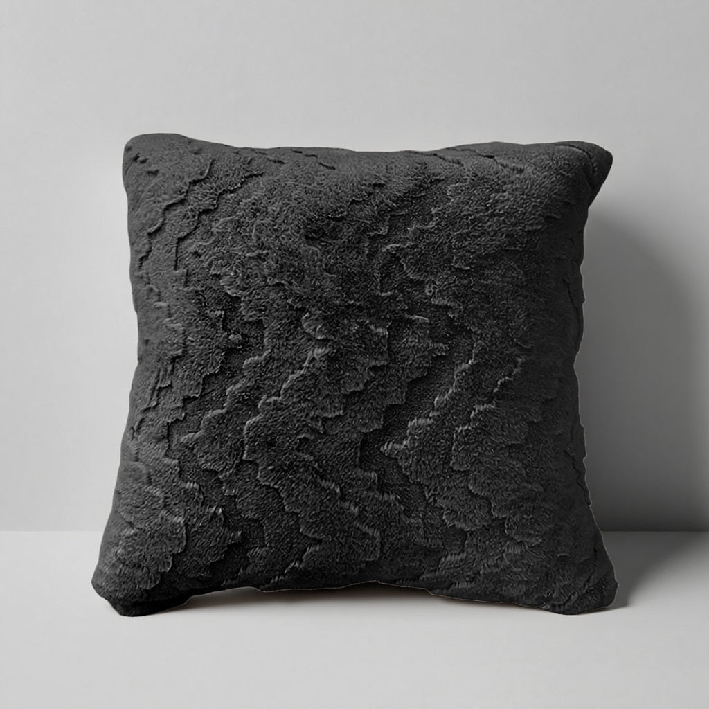 Tura Shaggy Rug Black