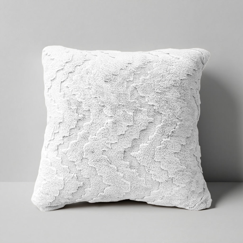 Tura Shaggy Rug White