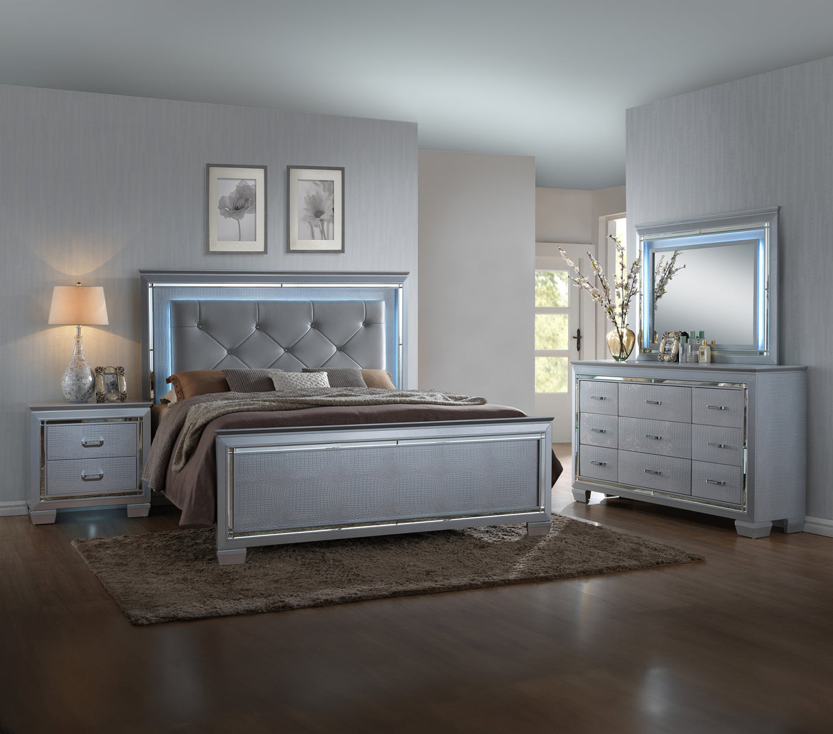 Lillian Bedroom Group set