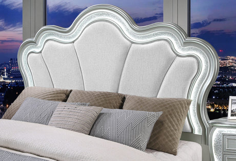 Aria Silver King Bed Group
