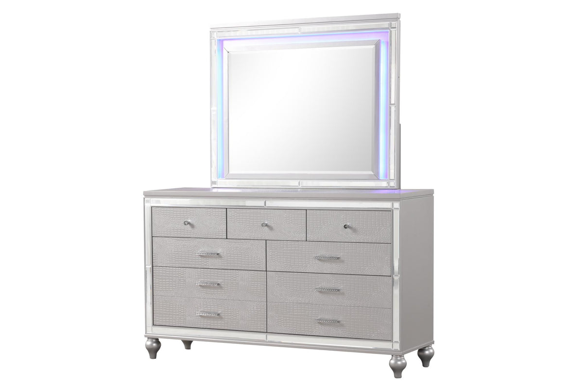 Emma Silver 3-Piece (Queen Bed, Dresser, Mirror) - Silver