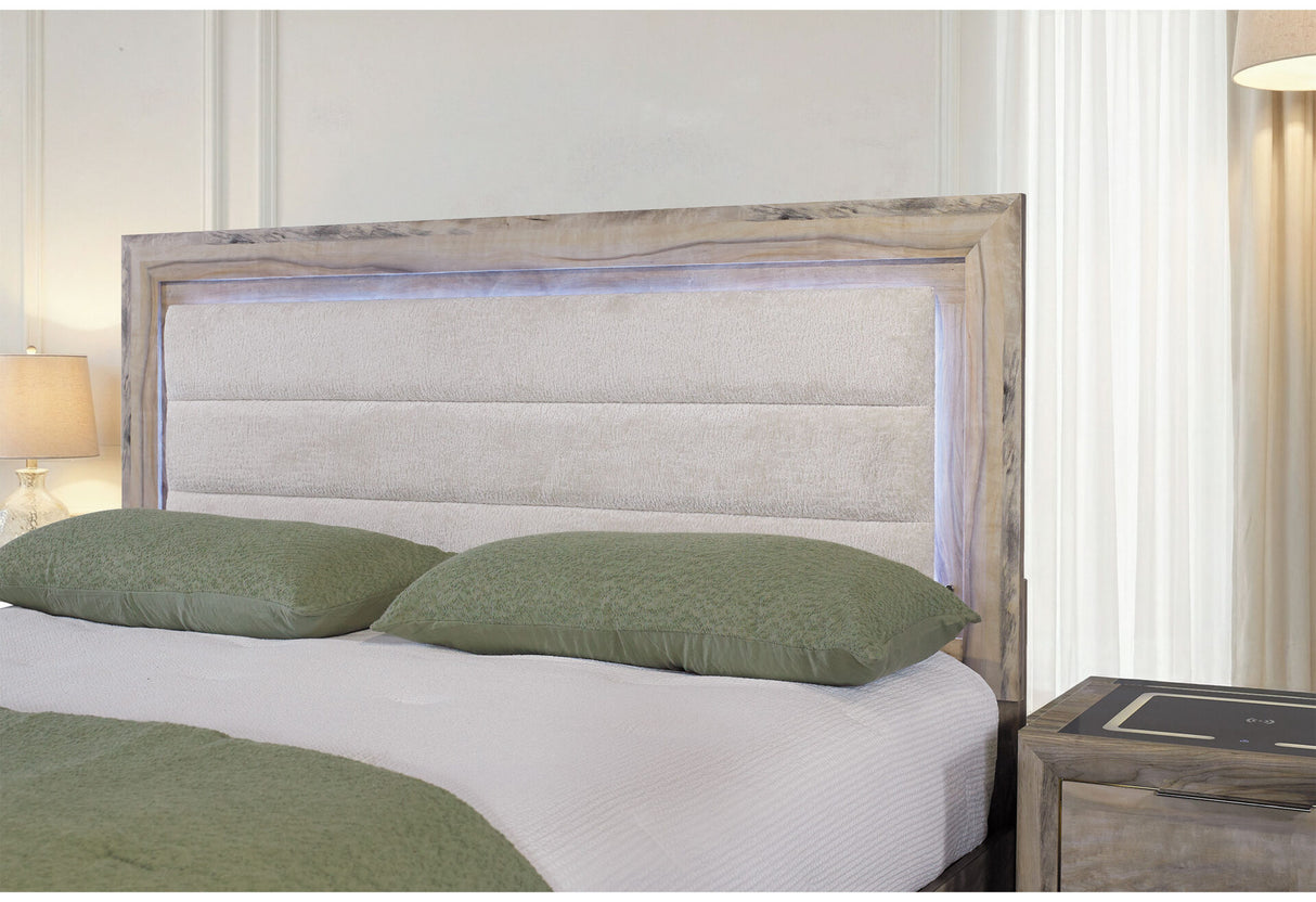 Callie Brown Queen Bed Group