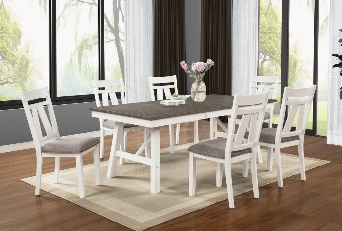 Lindsy Reclining Dining Set