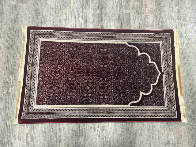 Casablanca Area Rug Prayer Rug Burgundy