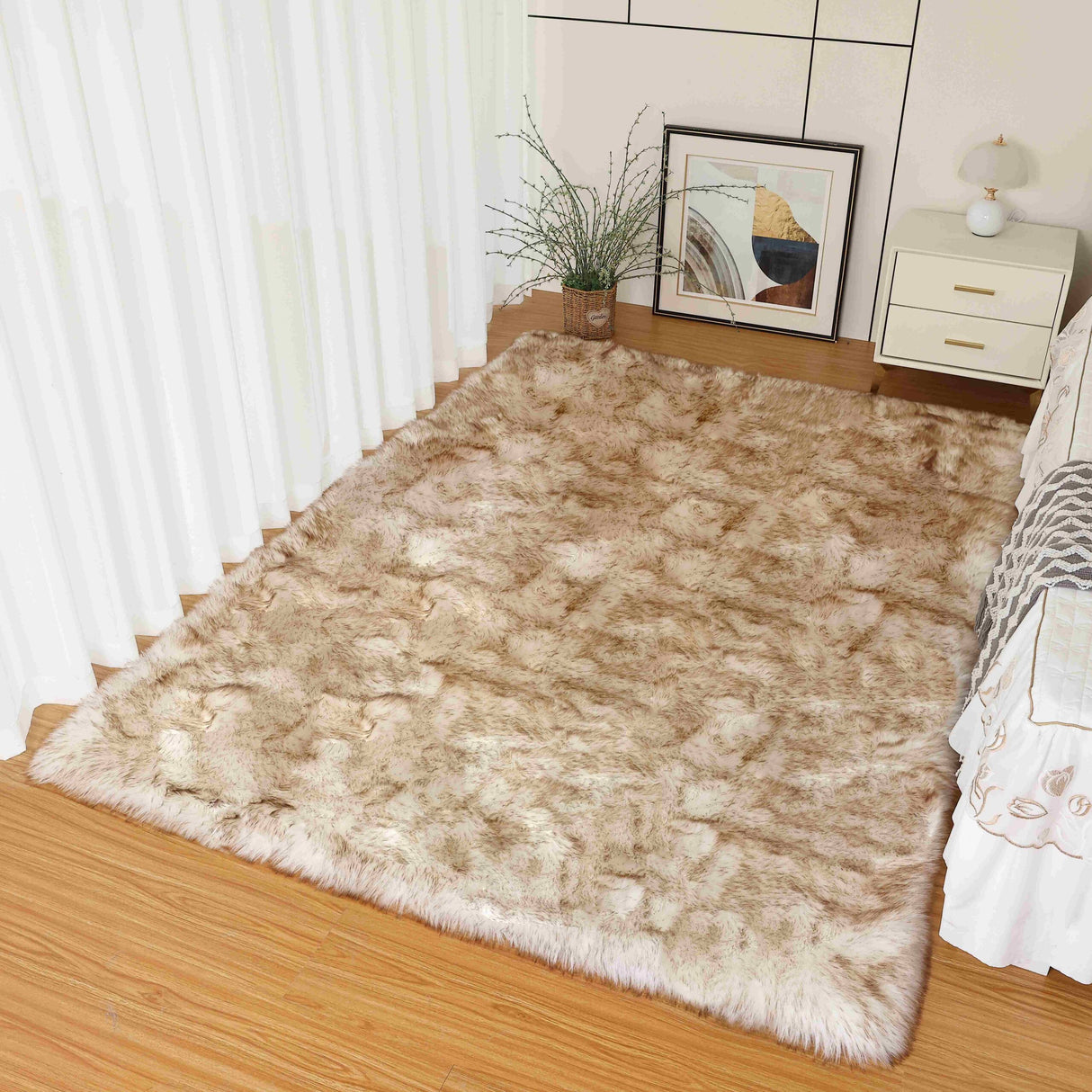 Lush Shaggy Rug Light Brown