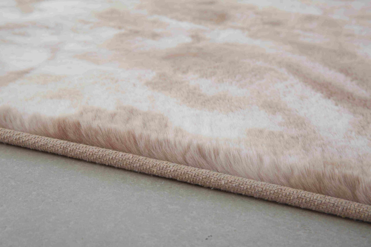 Lily Shaggy Rug