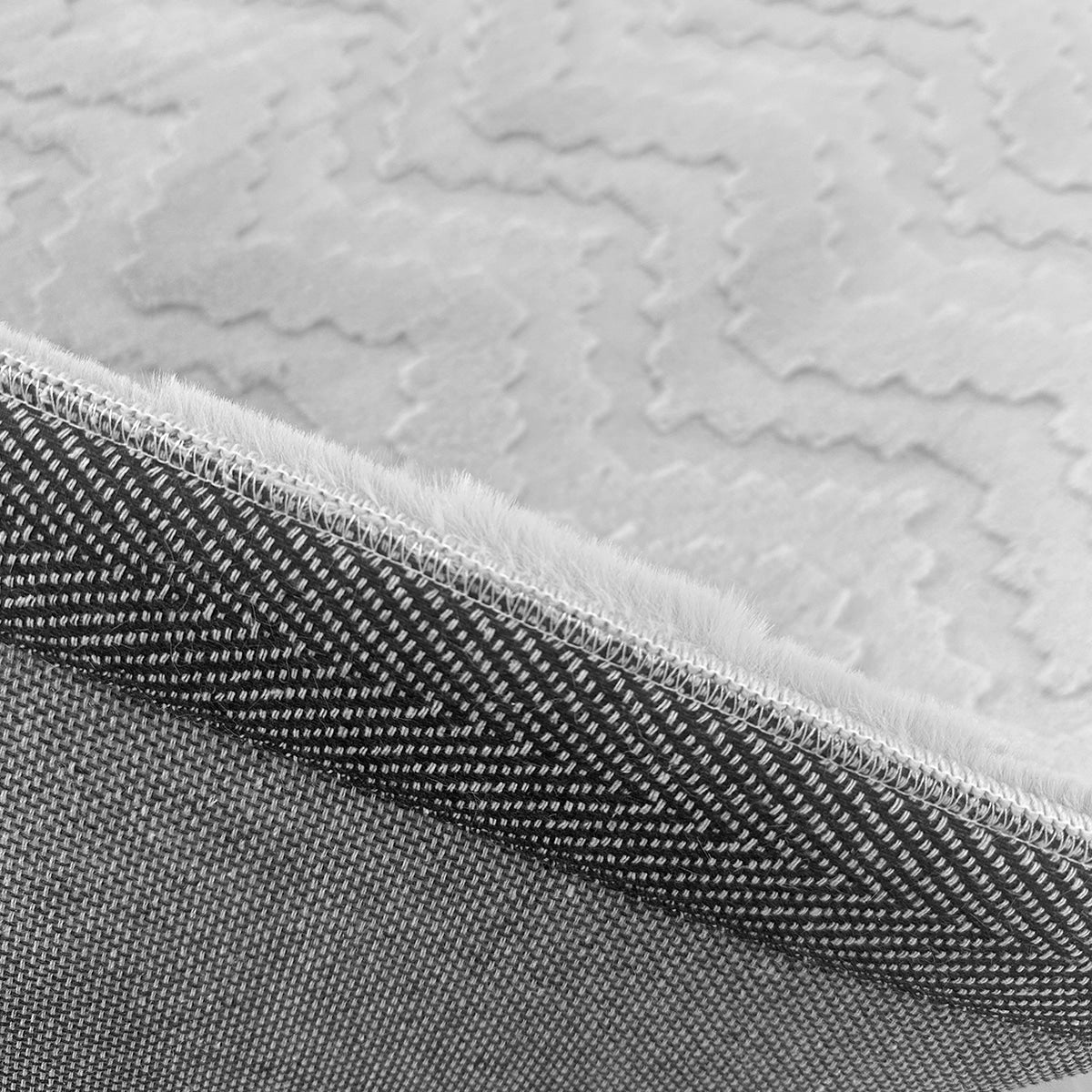 Tura Shaggy Rug