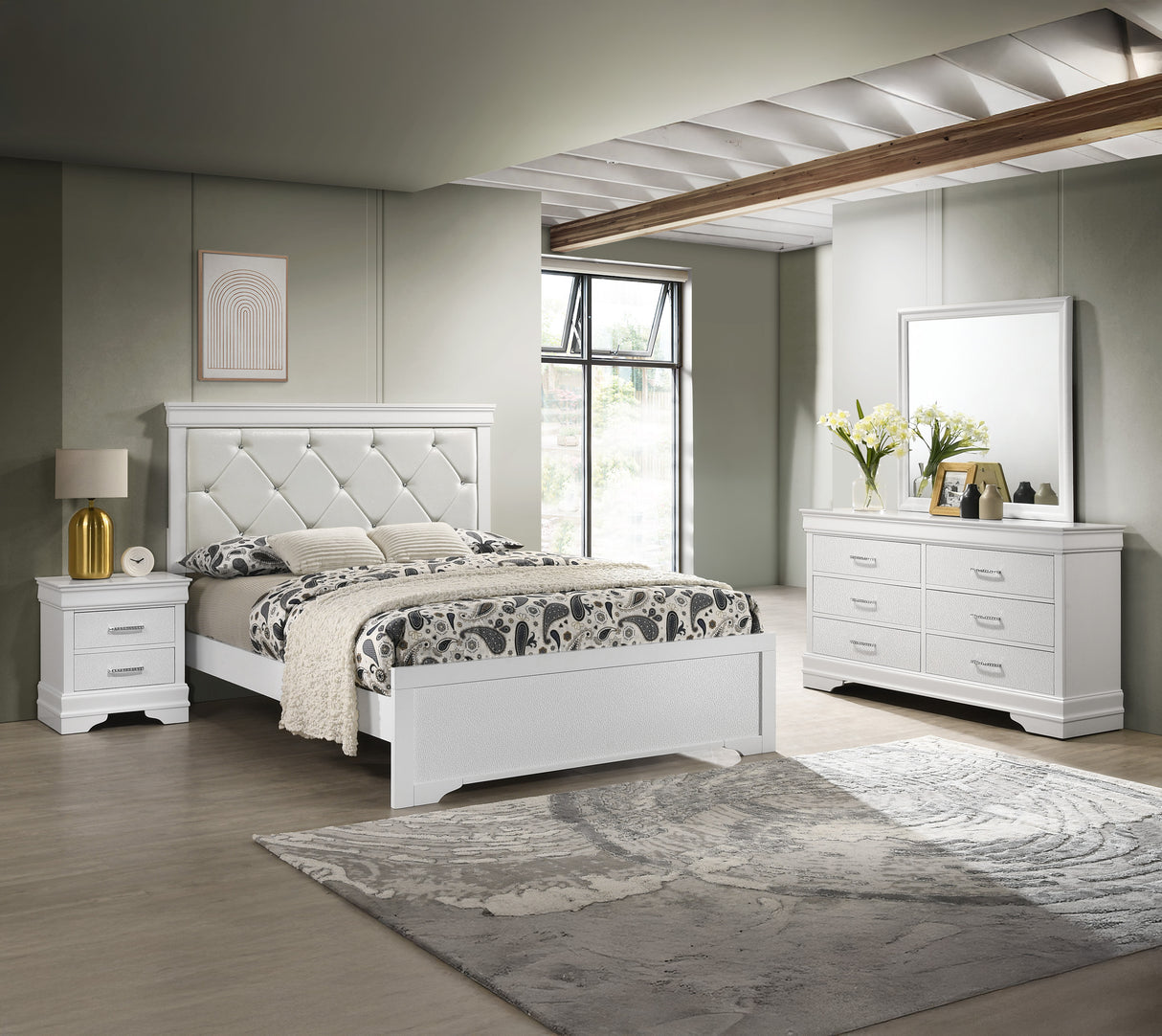 Amalia Chest - White